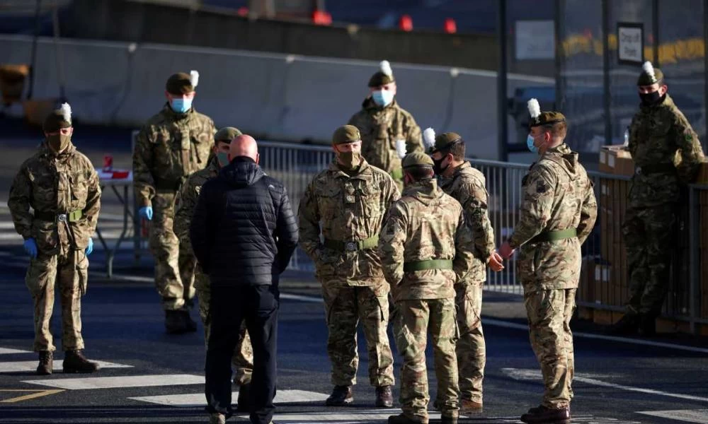 Η Βρετανία αποστέλλει επιπλέον στρατιωτικές ομάδες στο Ντοβέρ